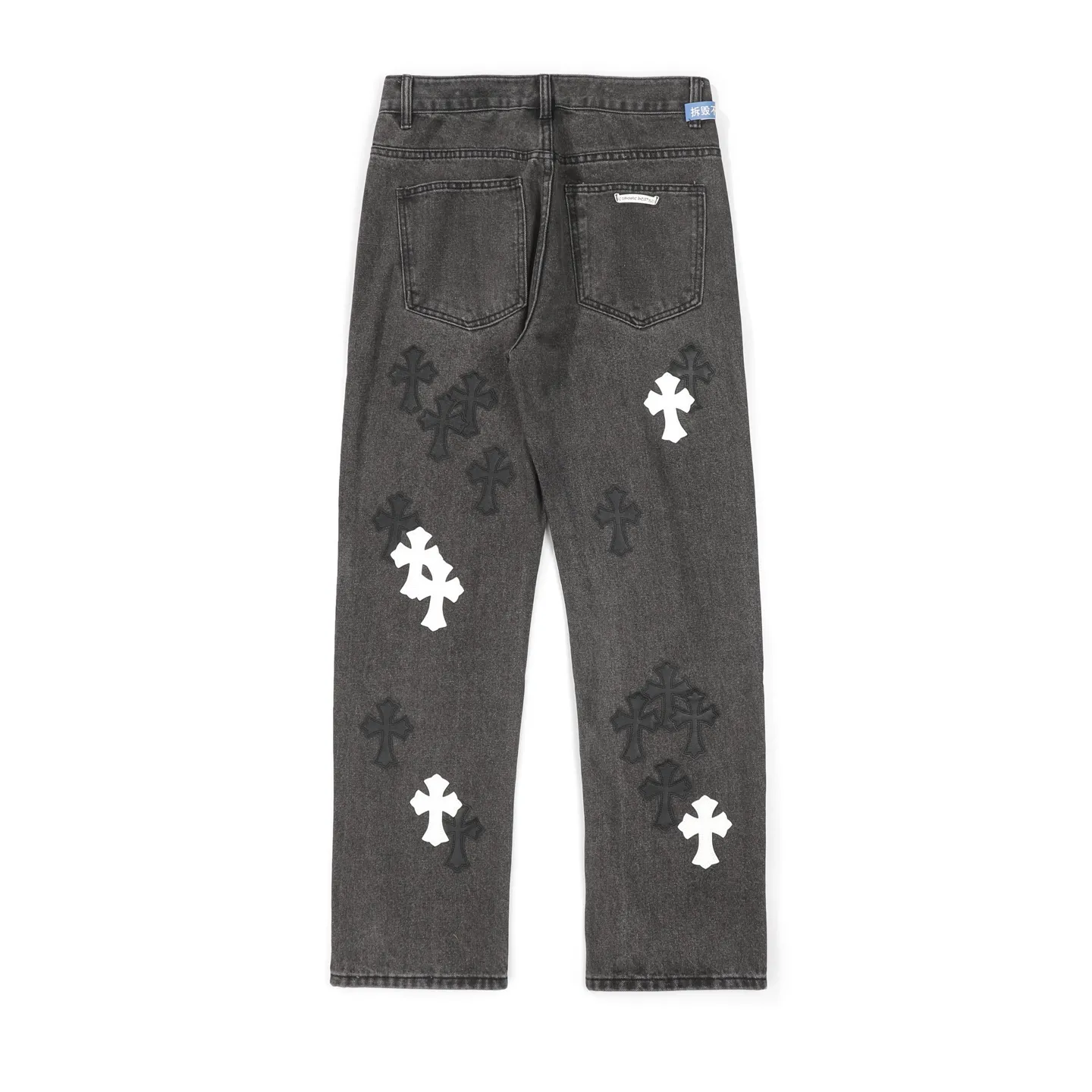 P280 Chrome Hearts city-limited flame black and white leather jeans need to be washed after the finished product is disassembled and hand-made with sheepskin cross leather and then spliced ​​together. The whole piece has too many craftsmanship to explain. The cabinet price is 34W+, the patchwork is decorated with cross flowers, and the high-waisted washed jeans! ! Absolutely high-end luxury products, 8W+ level god-level single products, super popular products, made with top heavy industry, a magic weapon that cannot be missed. About Kroxin This is an extremely luxurious fashion brand, which can also be called the aristocrats of the high street. It has always been an exclusive brand for some hipsters or rich second generation. Compared with ordinary high streets, it is more luxurious and noble. Compared with luxury brands, it has a more fashionable personality and has always been a brand that I have a special liking for. Size: 28 30 32 34 (corresponds to S-XL) Size chart: 28 Waist 76 Pants length 104 Hips 98 30 Waist 80 Pants length 105 Hips 102 32 Waist 84 Pants length 106 Hips 106 34 Waist 88 Pants length 107 Hips 110